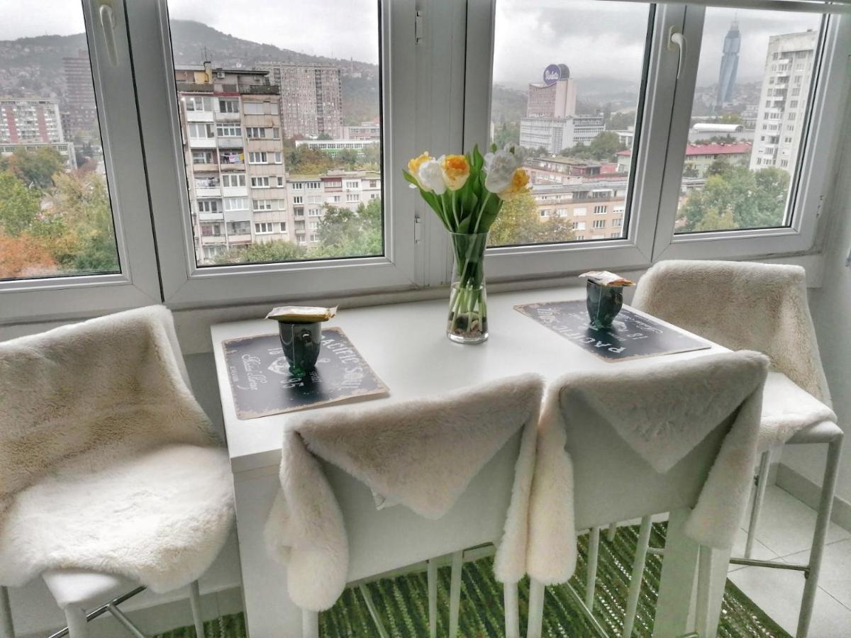 Nights & Smiles Sarajevo Apartamento Exterior foto