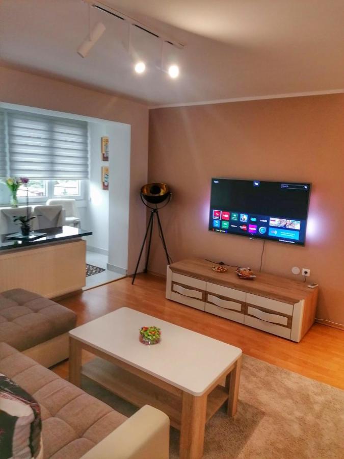 Nights & Smiles Sarajevo Apartamento Exterior foto