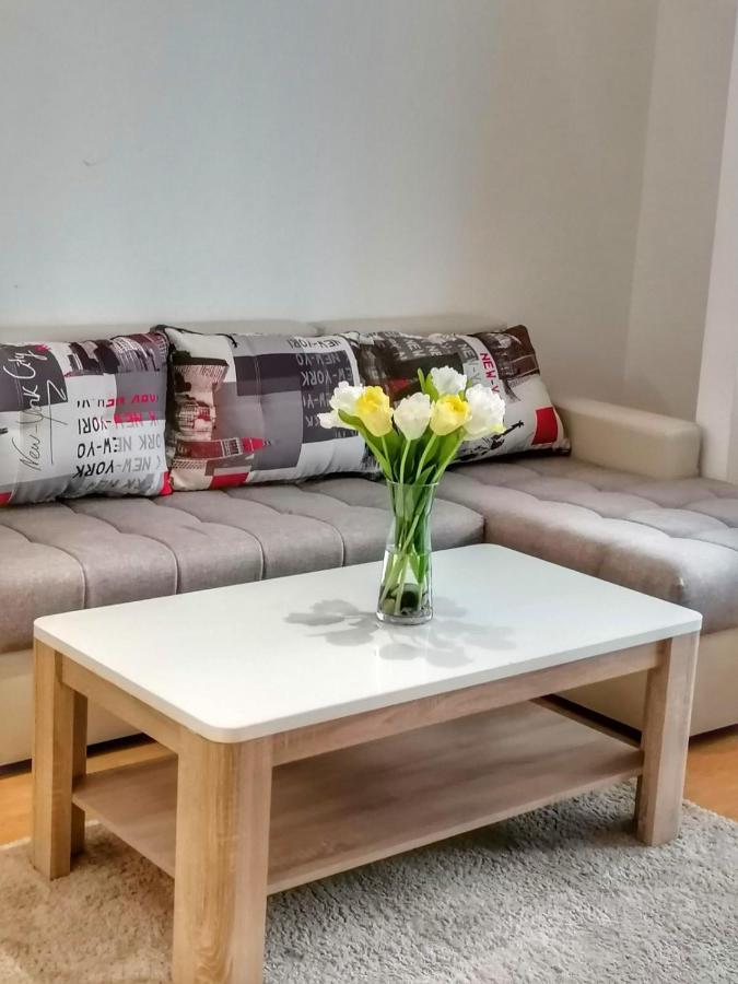 Nights & Smiles Sarajevo Apartamento Exterior foto
