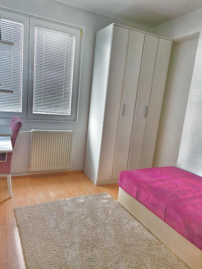 Nights & Smiles Sarajevo Apartamento Exterior foto