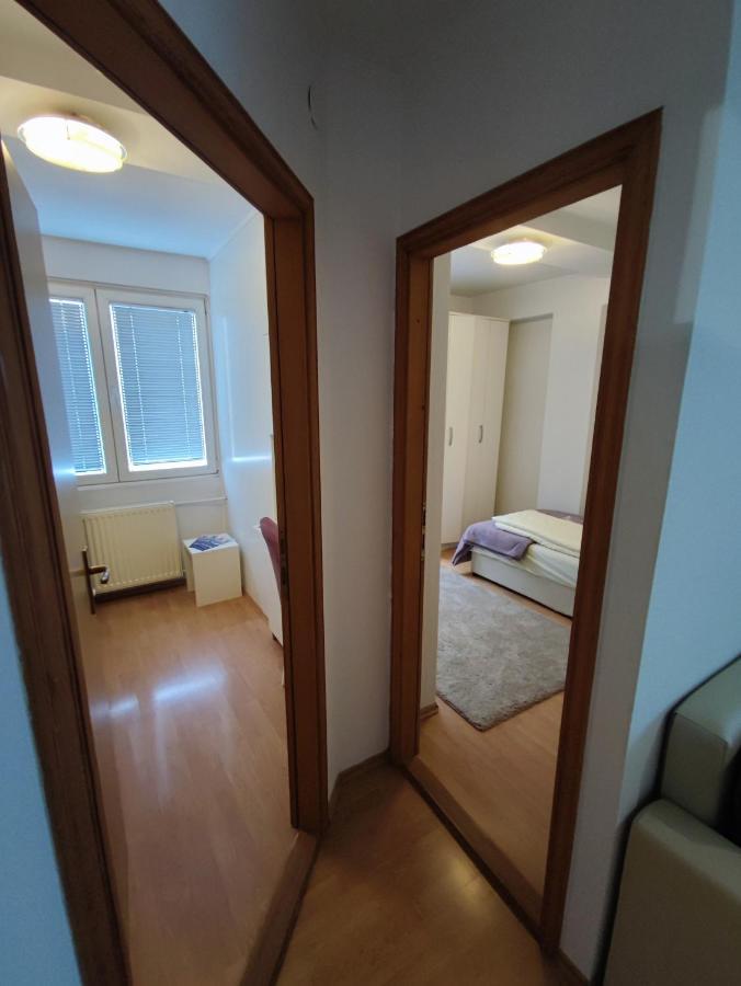 Nights & Smiles Sarajevo Apartamento Exterior foto