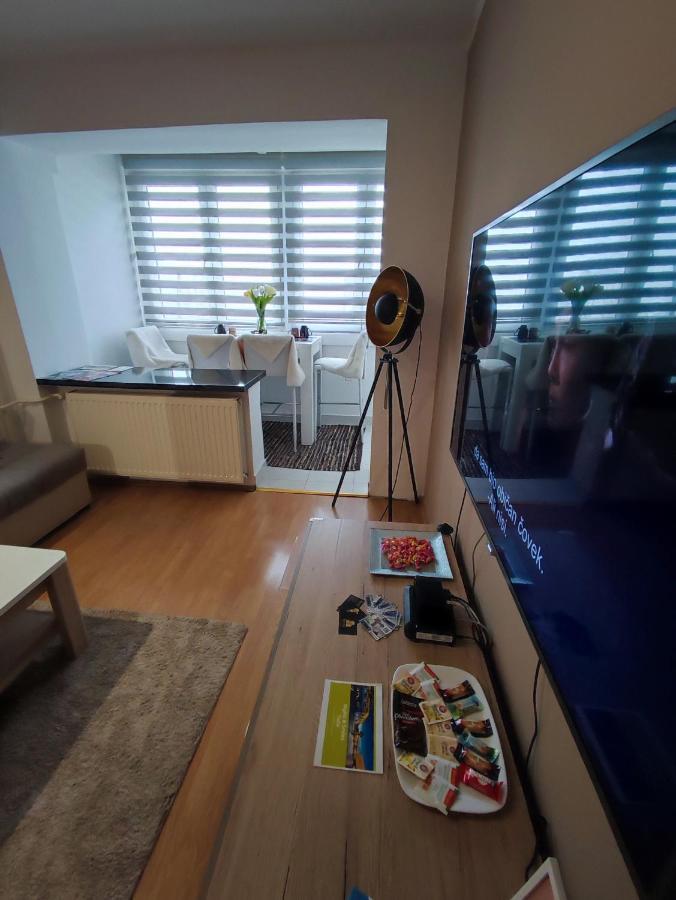 Nights & Smiles Sarajevo Apartamento Exterior foto